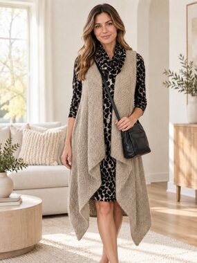 Beautiful Taupe Open-Front Draped plush Sherpa Vest ❤️O/S